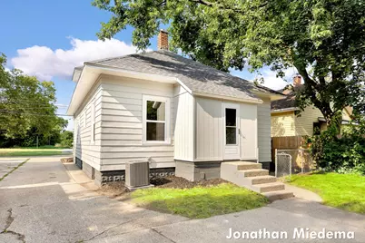 816 Richmond Street NW, Grand Rapids, MI 49504 - Photo 36