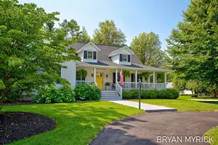 4612 Forest Ln, Holland, MI 49423 - Photo 2