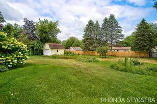 10687 Riley St, Zeeland, MI 49464 - Photo 44