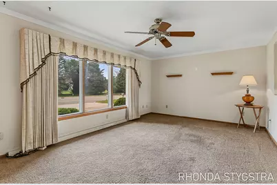 10687 Riley Street, Zeeland, MI 49464 - Photo 14