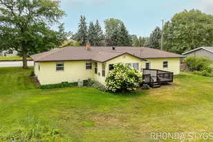 10687 Riley St, Zeeland, MI 49464 - Photo 2
