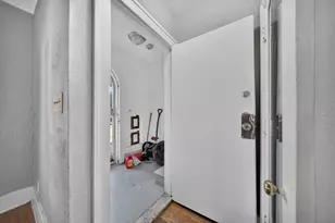 2025 Calvert Ave, Detroit, MI 48206 - Photo 32