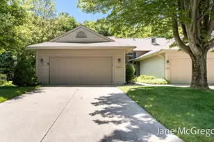 753 Tournament Cir, Muskegon, MI 49444 - Photo 2