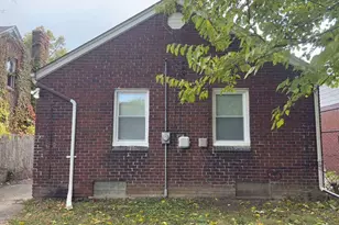 8518 Sussex St, Detroit, MI 48228 - Photo 2