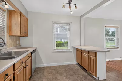 1867 S Argus Court, Jackson, MI 49203 - Photo 8