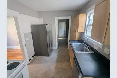 223 Woodlawn Avenue, Lansing, MI 48910 - Photo 4
