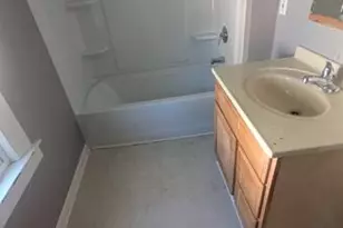 223 Woodlawn Ave, Lansing, MI 48910 - Photo 8