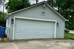 5169 Glenis St, Dearborn Heights, MI 48125 - Photo 4