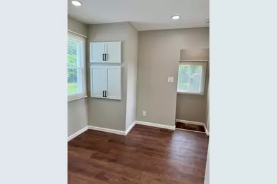 5169 Glenis Street, Dearborn Heights, MI 48125 - Photo 10