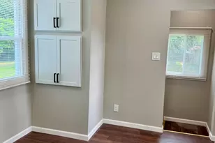 5169 Glenis St, Dearborn Heights, MI 48125 - Photo 10