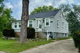 5169 Glenis St, Dearborn Heights, MI 48125 - Photo 2