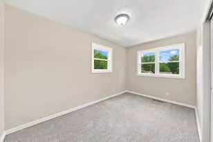 3012 John Glenn Dr, Jackson, MI 49201 - Photo 18