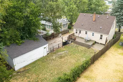 2707 Charlesgate Avenue SW, Wyoming, MI 49509 - Photo 34