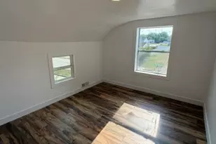 335 S Pleasant St, Watervliet, MI 49098 - Photo 26
