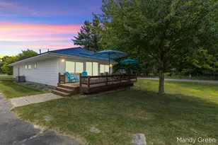 5092 Waterwheel Rd, Six Lakes, MI 48886 - Photo 8
