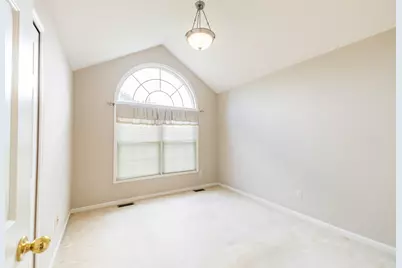 23706 W Lake Circle #36, Brownstown, MI 48183 - Photo 16