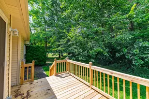 23706 W Lake Cir, Brownstown, MI 48183 - Photo 26