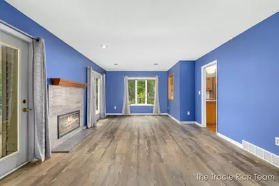 128 Collindale Avenue NW, Grand Rapids, MI 49504 - Photo 8