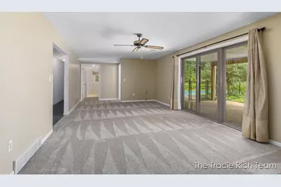 128 Collindale Avenue NW, Grand Rapids, MI 49504 - Photo 26