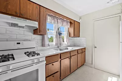 87 Wilkes Street, Battle Creek, MI 49037 - Photo 10