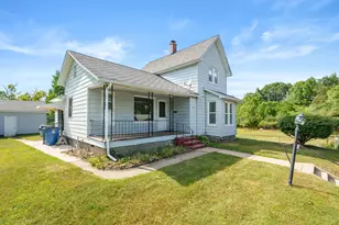 87 Wilkes St, Battle Creek, MI 49037 - Photo 2
