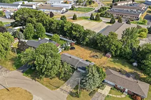 1870 Richard St, Jenison, MI 49428 - Photo 4