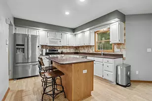128 Pheasant Run, Battle Creek, MI 49015 - Photo 6