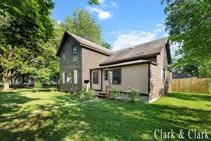 536 E Bond St, Hastings, MI 49058 - Photo 14