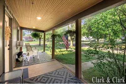536 E Bond Street, Hastings, MI 49058 - Photo 2