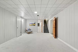 1639 Wellington Rd, Lansing, MI 48910 - Photo 18