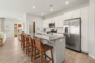 402 W Leland Dr, Whitehall, MI 49461 - Photo 8