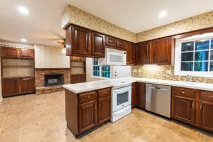 8245 Heritage Dr, Kalamazoo, MI 49009 - Photo 8