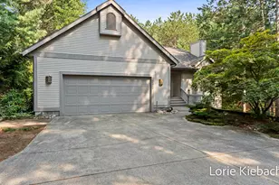 11940 Lakeshore Ave, Grand Haven, MI 49417 - Photo 2