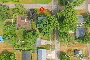 190 Race St, Freeport, MI 49325 - Photo 38