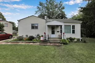 4627 Lowcroft Ave, Lansing, MI 48910 - Photo 2
