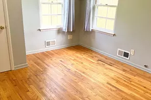 1615 Roger Ave, Benton Harbor, MI 49022 - Photo 8