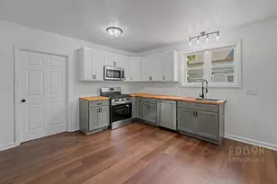 29 Home St SW, Grand Rapids, MI 49507 - Photo 6