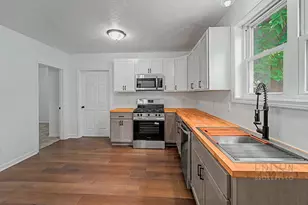 29 Home St SW, Grand Rapids, MI 49507 - Photo 6