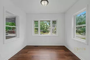 29 Home St SW, Grand Rapids, MI 49507 - Photo 10