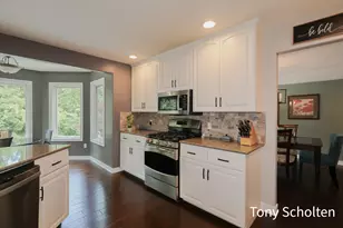 6054 Summerhill Dr, Hudsonville, MI 49426 - Photo 6