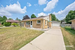 1532 Mayfield Ave NE, Grand Rapids, MI 49505 - Photo 32