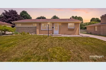1532 Mayfield Avenue NE, Grand Rapids, MI 49505 - Photo 1