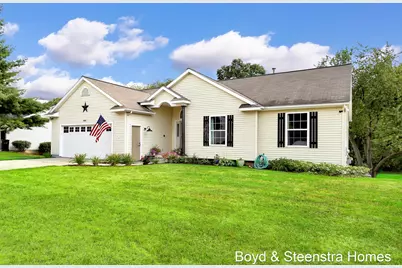 442 Shaw Estates Drive NE, Rockford, MI 49341 - Photo 2