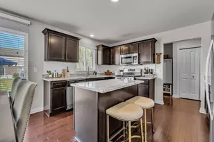 7184 Castell Blvd, Belleville, MI 48111 - Photo 18