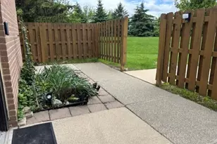 19255 Surrey Ln, Northville, MI 48167 - Photo 28