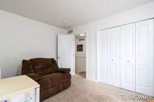 815 Ashlee Dr, Norton Shores, MI 49441 - Photo 22