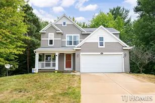815 Ashlee Dr, Norton Shores, MI 49441 - Photo 36
