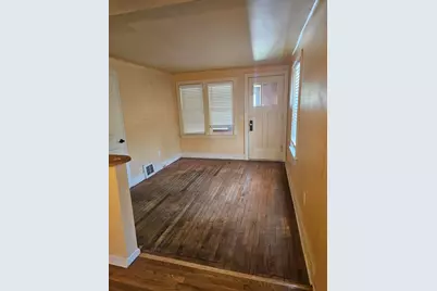 305 Chestnut Avenue, Hazel Park, MI 48030 - Photo 8