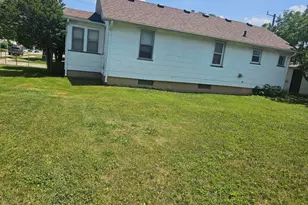 305 Chestnut Ave, Hazel Park, MI 48030 - Photo 12