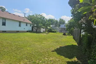 305 Chestnut Ave, Hazel Park, MI 48030 - Photo 14